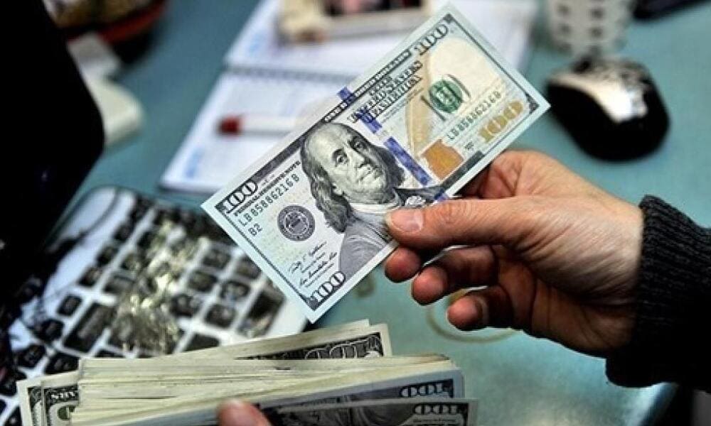 هل فقد الدولار هيمنته العالمية؟